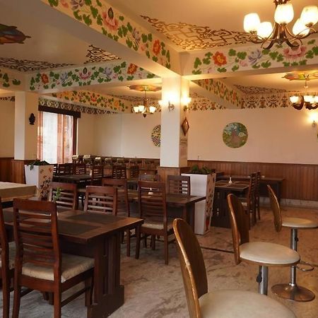 Dwang Rumtek Resort Tādong Eksteriør billede